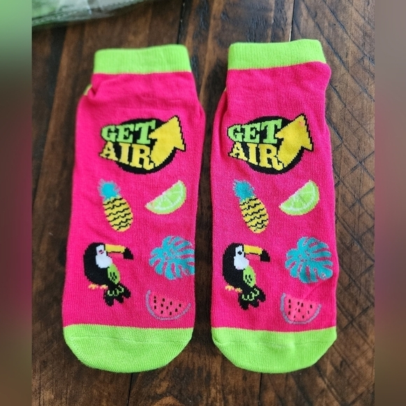 Pack of 20 pairs of Non Slip Grip Socks. Trampoline Jump Socks. Adult Un… - Picture 2 of 5